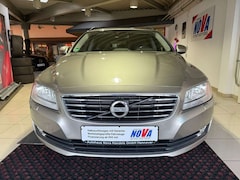 Bild des Angebotes Volvo V70 D2 Kinetic*TÜV NEU*NAVI*LEDER*XENON*AHK*SHFT
