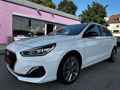 Bild des Angebotes Hyundai i30 cw Passion + "KAMERA"PDC"NAVI"SH"LHZ"