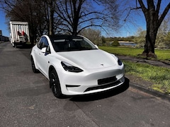 Tesla Model Y RWD