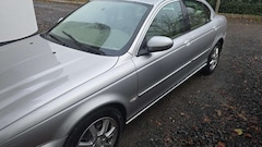 Bild des Angebotes Jaguar X-Type 2.5 V6 4x4 Aut. Executive