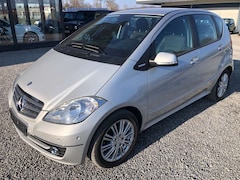 Mercedes-Benz A 180 Autotronic ELEGANCE*Park-Assistent*Sitzheizung*2.H