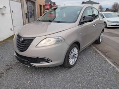 Bild des Angebotes Lancia Ypsilon 0.9 Silver / Klima / Halbautomatik / 4-Türig