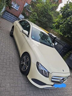 Bild des Angebotes Mercedes-Benz E 220 d 9G-TRONIC