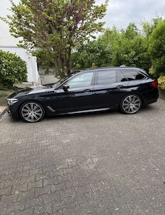 Bild des Angebotes BMW M550 M550d xDrive Touring Aut. VHB,PANO,360,HUD,LED,