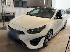 Bild des Angebotes Kia ProCeed / pro_cee'd PROCEED GT ALCANTARA NAV SHZ JBL CAMERA PANO ACC