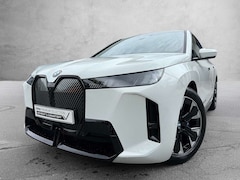 Bild des Angebotes BMW iX xDrive45 M Sportpaket HK HiFi DAB LED AHK