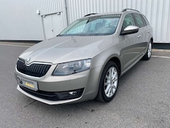 Bild des Angebotes Skoda Octavia Combi Eleg. aus Erstbesitz Traumzustand