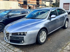 Bild des Angebotes Alfa Romeo 159 Sportwagon 1.9 JTDM 16V Elegante TÜV 10/26
