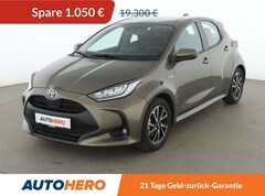 Bild des Angebotes Toyota Yaris 1.5 Hybrid Team D Aut.*NAVI*LED*CAM*SHZ*ALU*