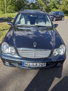 Bild des Angebotes Mercedes-Benz 220