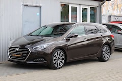 Bild des Angebotes Hyundai i40 cw blue Premium Automatik+Leder+Navi+Xenon