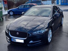 Bild des Angebotes Jaguar XE XE 20t R-Sport 8-fach bereift, TÜV & Service neu
