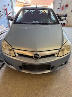 Bild des Angebotes Opel Tigra Tigra Twin Top Twin Top 1.4 Cosmo