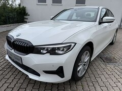 Bild des Angebotes BMW 318 i Advantage 17" LED NAVI PDC SHZ