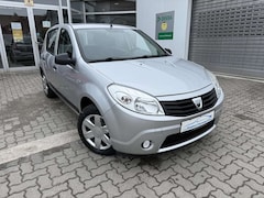 Bild des Angebotes Dacia Sandero Eco 5trg. mit Klimaanlage/ABS/ZV/AHK/Met./RCD/LED/