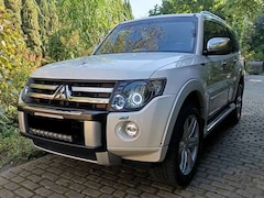 Bild des Angebotes Mitsubishi Pajero Pajero 3.8 V6 Automatik Instyle