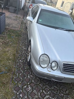 Bild des Angebotes Mercedes-Benz CLK 230 Coupe Kompressor Elegance
