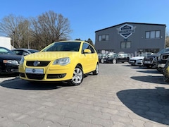Bild des Angebotes VW Polo IV Tour Edition/S-Heft/S-Dach/SHZ/Temp/PDC