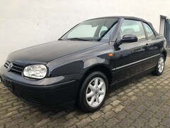 Bild des Angebotes VW Golf Cabriolet Cabrio 1.8 Classicline RadioCDWechsler/LM/Gepflegt