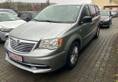 Bild des Angebotes Lancia Voyager 2.8 CDI Aut. 1. Hand 7 Sitzer Alu Klimaaut. Met.