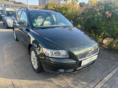 Bild des Angebotes Volvo V50 T5 Summum 2.5 AHK LEDER 6 GANG TEMPOMAT