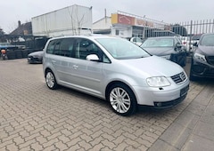 Bild des Angebotes VW Touran Highline 2.O *AUTOMATIK*BI-XENON*TEMPOMAT