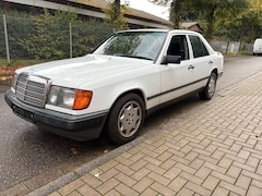 Bild des Angebotes Mercedes-Benz 230 E Benzin Automatik Oldtimer ESSD AHK