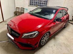 Bild des Angebotes Mercedes-Benz A 45 AMG A45 AMG 4Matic Vollausstattung bis auf Pano