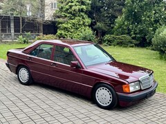 Bild des Angebotes Mercedes-Benz 190 E 1.8 Avantgarde rosso