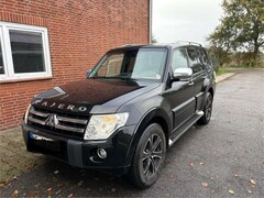 Bild des Angebotes Mitsubishi Pajero Pajero 3.2 DI-D AutomatikIntense