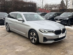 Bild des Angebotes BMW 520 d Touring xDrive Leder AHK LED M-Sportfahrwer