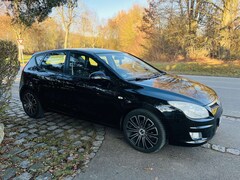 Bild des Angebotes Hyundai i30 1.6 CRDi