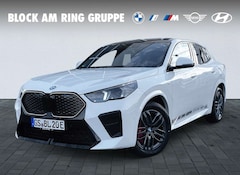 Bild des Angebotes BMW iX2 EDRIVE20 M Sport Pro AHK LHZ Pano DA+ PA+ HUD H/K