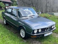 Bild des Angebotes BMW 518 Limousine