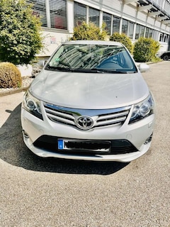 Bild des Angebotes Toyota Avensis 2.0 linea sol