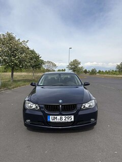 Bild des Angebotes BMW 320 320i