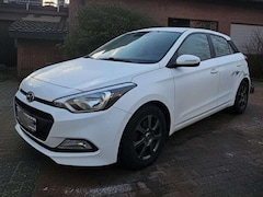 Bild des Angebotes Hyundai i20 Hyundai i20 1.1 CRDi / Scheckheftgepflegt