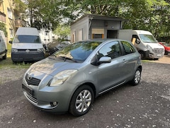 Bild des Angebotes Toyota Yaris Team 1.0 Klima TOP ZUSTAND!