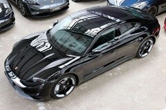 Bild des Angebotes Porsche Taycan Performance Batterie Pano HeadUp Bose 21"