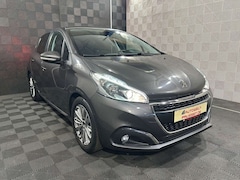 Bild des Angebotes Peugeot 208 *SIGNATURE*PANORAMA-TEMPO-SHZ-TOUCH-PDC-APPLE
