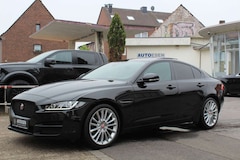Bild des Angebotes Jaguar XE 25t+PANORAMA+KAMERA+AHK+NAVI+LEDER
