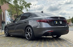 Bild des Angebotes Alfa Romeo Giulia 2.2 Diesel AT8 2.Hand 85Tkm Q2 Diff Sportfahrwerk
