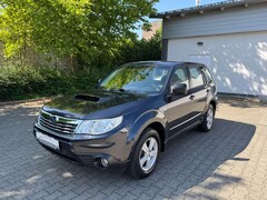 Bild des Angebotes Subaru Forester Trend 30 Jahre Klima AHK Alus TÜV Neu