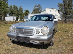 Bild des Angebotes Mercedes-Benz E 280 E280Autom.KlimaGuteAust. u Zust.,TÜVwneu!!!