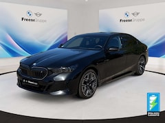 Bild des Angebotes BMW i5 xDrive40 AHK 360° STANDHZ HEAD-UP SITZBELÜFT