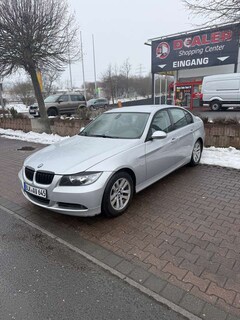 Bild des Angebotes BMW 318 318i Aut.