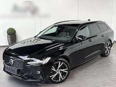 Bild des Angebotes Volvo V90 T6 Recharge AWD Plus Dark NAV+LED+AHK+VC+H&K