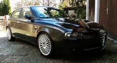 Bild des Angebotes Alfa Romeo 147 TÜV/HU, Zahnriemen, Bremsen, Inspektion etc. NEU