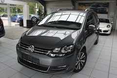 Bild des Angebotes VW Sharan /HIGHL/DSG/PANO/ACC/NAVI/KAME/XEN/DYNAU/ST
