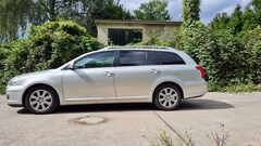 Bild des Angebotes Toyota Avensis COMBI 1.8 +1.HAND KLIMA +AHK+SHZ +TÜVNEU